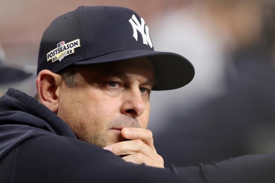 Aaron Boone craint le pire lorsque le joueur clé des New York Yankees subit une blessure au niveau du cou.