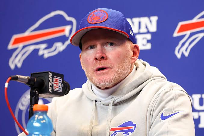 “I’AM LEAVING” Sean McDermott head coach of buffalo bills has announced that he is leaving  today due to……..read more…