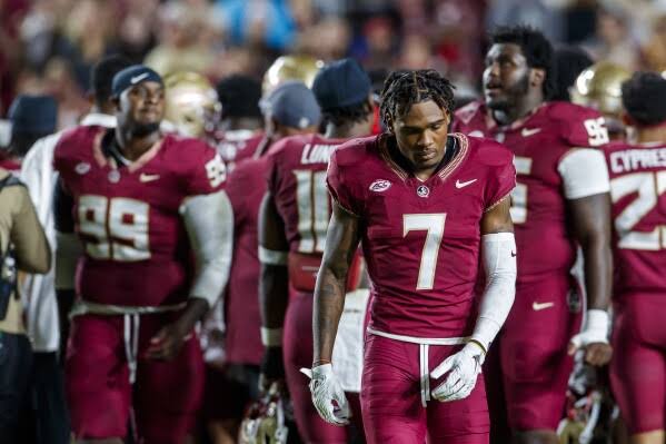 Sad News: About a minute ago, Florida State Seminoles key player died in a car c……