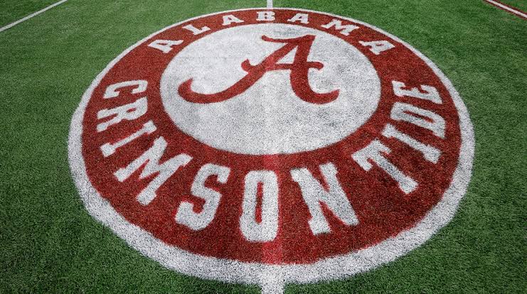 Tragic Loss: Alabama Head Coach involved in car cr…