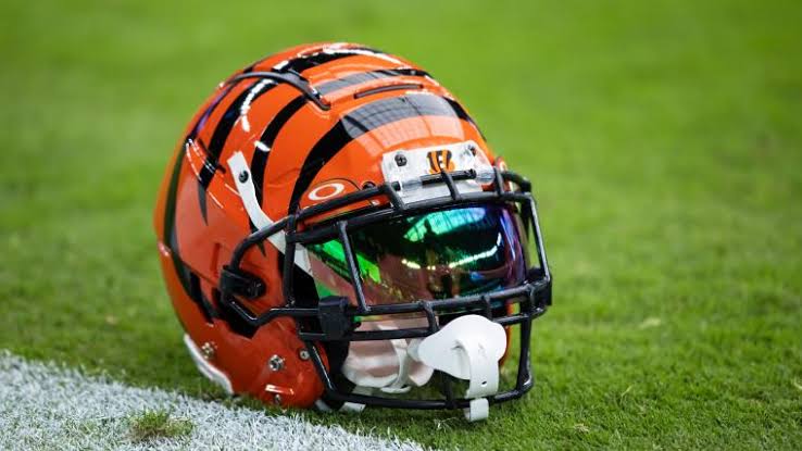 Heart breaking news: Cincinnati Bengals key player has confirmed dead in a swimming pool a minute ago…..