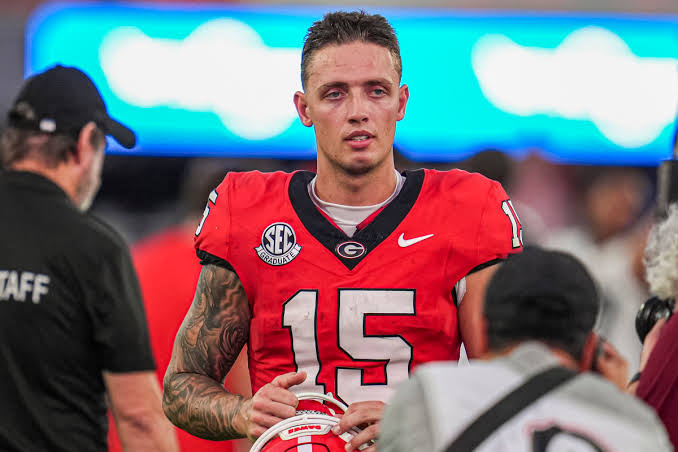 Carson Beck threatened to leave Georgia Bulldogs next season, Identifies bears as next destination…see more