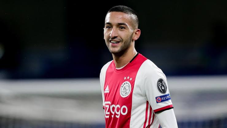 Hakim Ziyech is teruggekeerd naar Ajax, en de club heeft hem hartelijk welkom geheten.